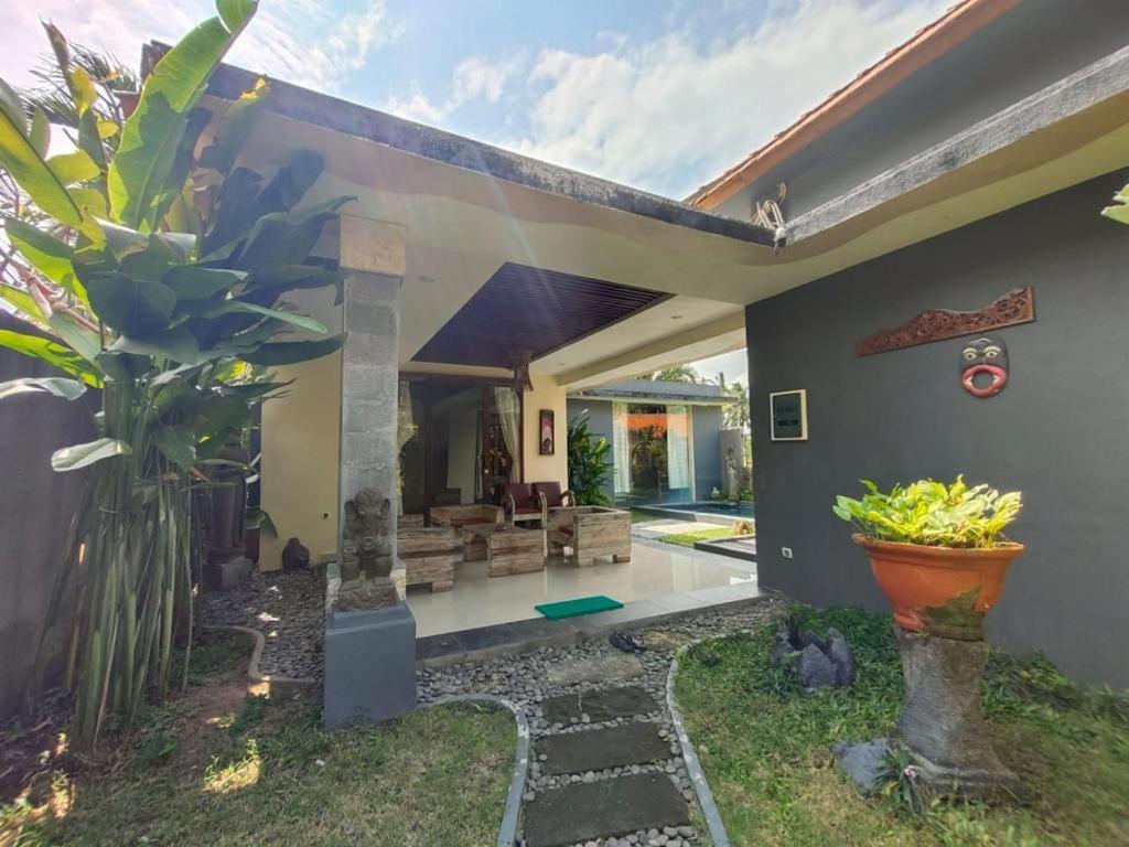 Asri Sari Ubud Villa & Resort ウブド エクステリア 写真